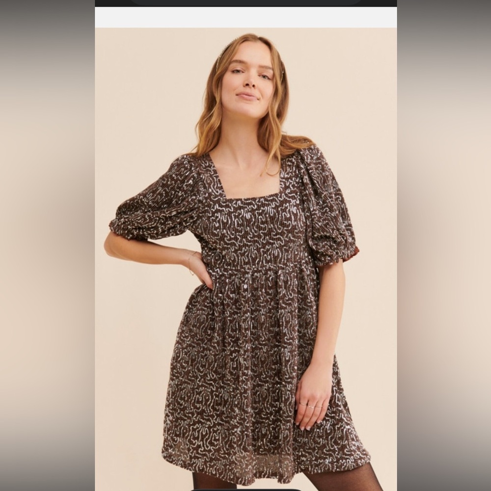 Sabrina carpenter babydoll dress